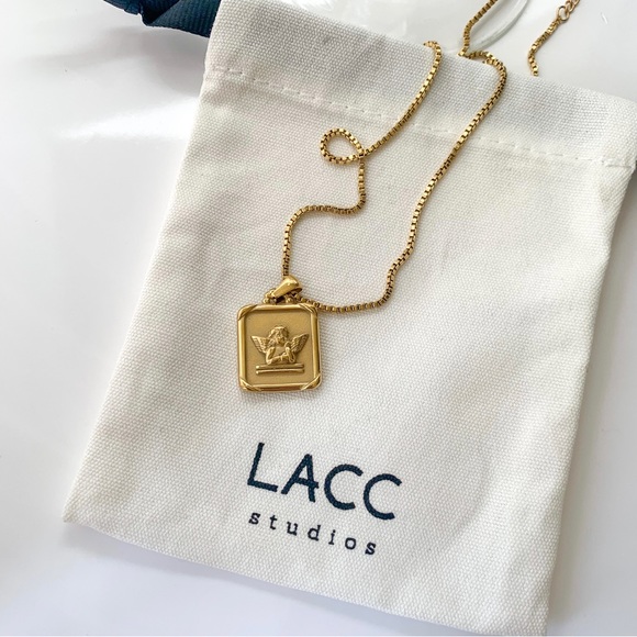 Kewpie pendant necklace, baby angle necklace, Cupid necklace, square pendant - Picture 7 of 7